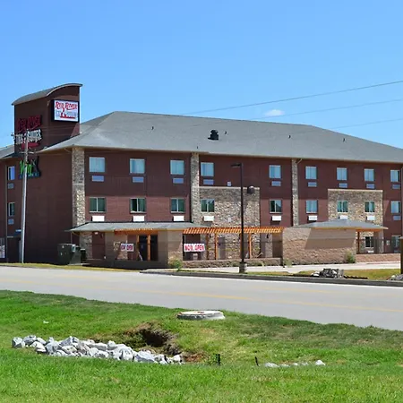 Red River Inn And Suites